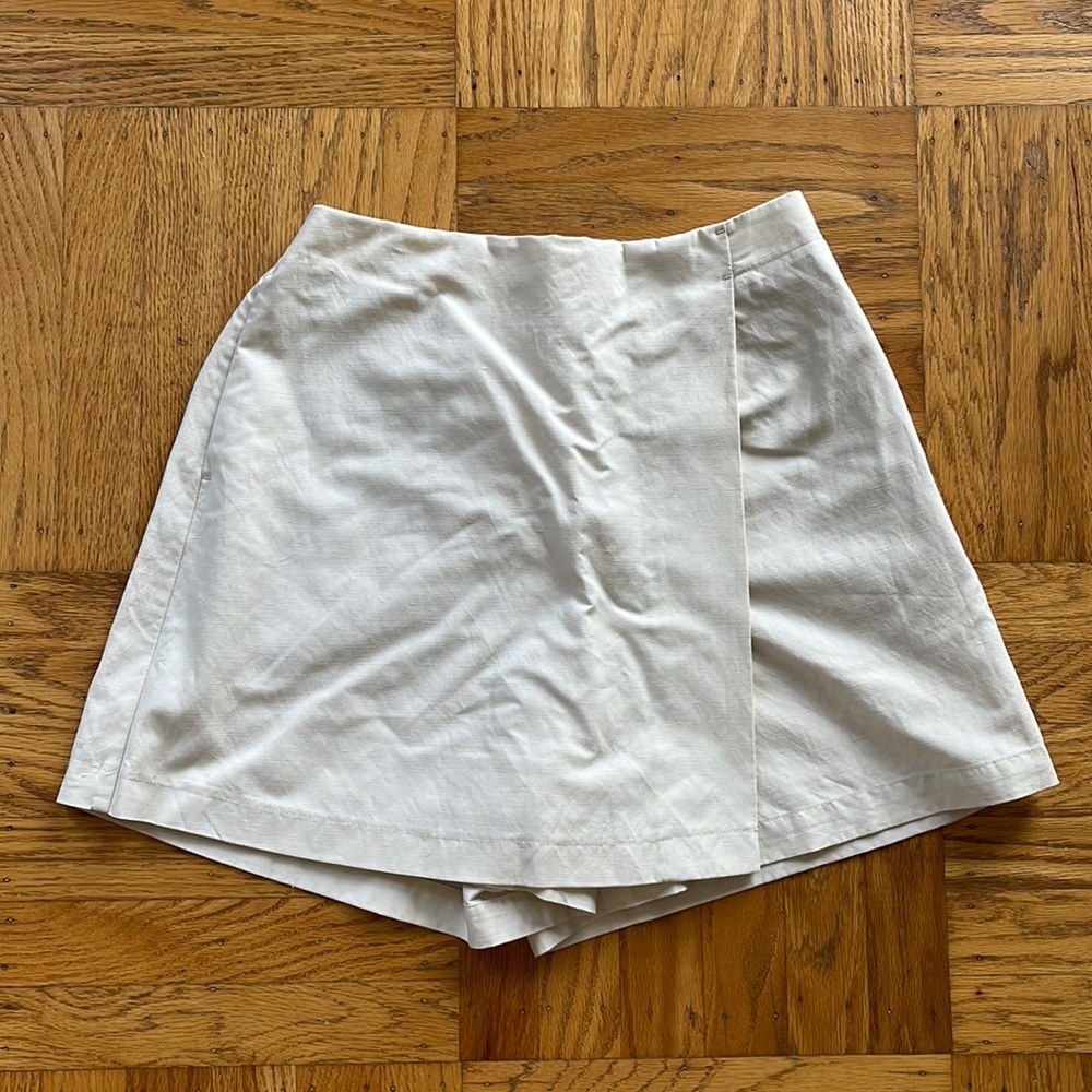 NWT Uniqlo Linen Skort